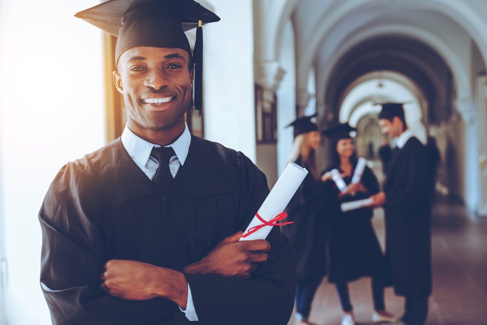 Um diploma de administração de empresas pode levar a uma variedade de carreiras